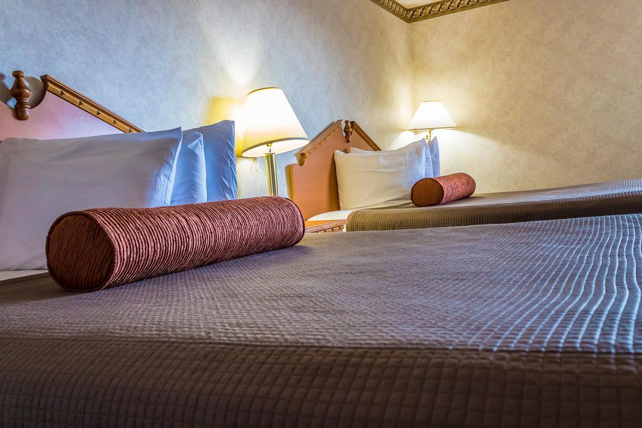 Guest House Inn Junction City 외부 사진