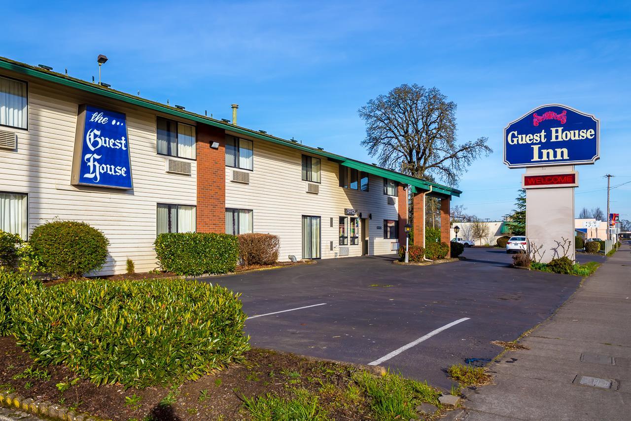 Guest House Inn Junction City 외부 사진
